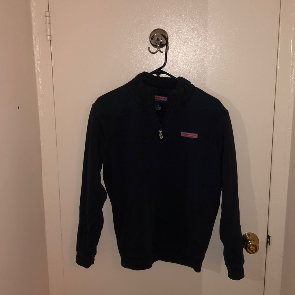 Vineyard vines men’s shep shirt. Gently worn. Navy
